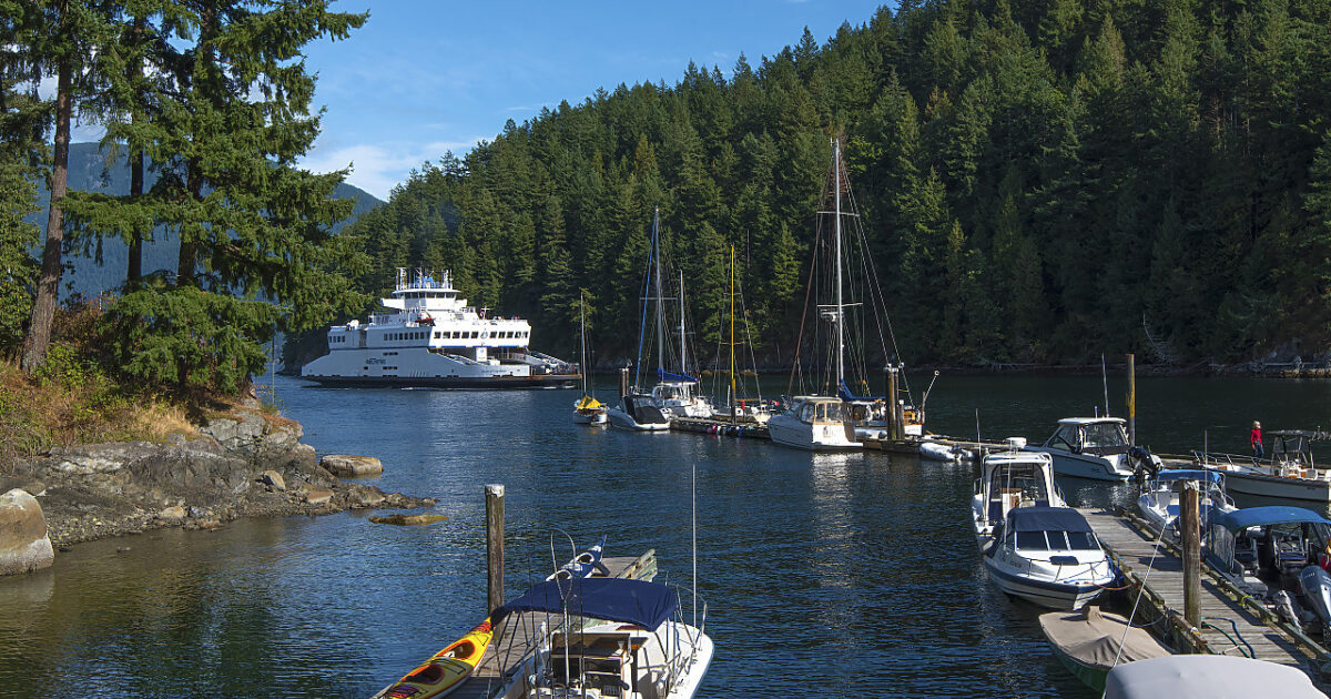 https://www.uniqueproperties.ca/images/_1200x630_crop_center-center_none/Bowen-Island-38.jpg
