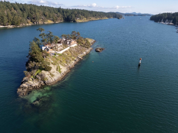 Clamshell Islet Salt Spring Island Aerials Feb2024 39