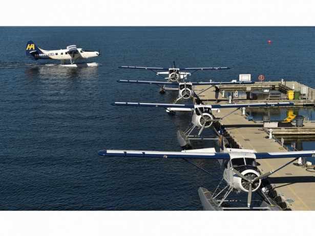 Harbour Air S Planes Use A Terminal In Coal Harbour Known As The Vancouver Centre Flight Centre Pho